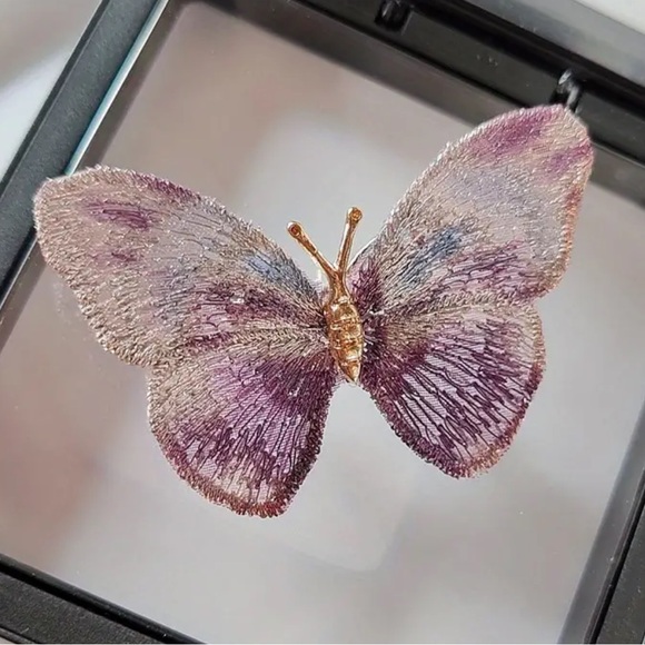 NEW VINTAGE HANDMADE BUTTERFLY DELICATE ELEGANT BOHEMIAN BROOCH PIN - Picture 4 of 5